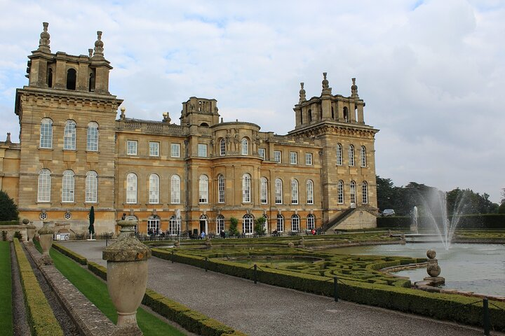 Blenheim Palace in a Day Private Tour with Admission - Photo 1 of 9